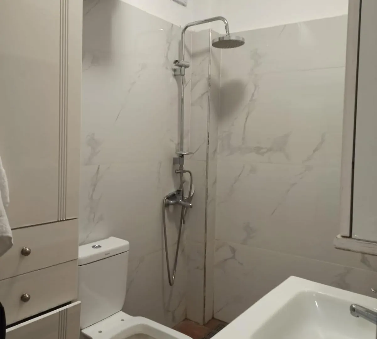 Skanderbeg Square Residences ティラナ 0*,