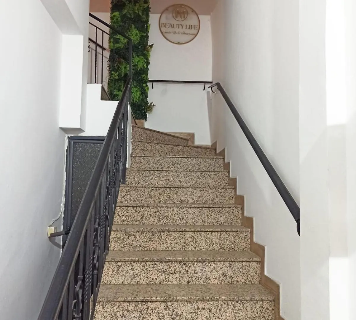 Skanderbeg Square Residences ティラナ アルバニア